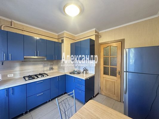 Продам однокомнатную (1-комн.) квартиру, Художников пр-кт, 15/1, Санкт-Петербург г