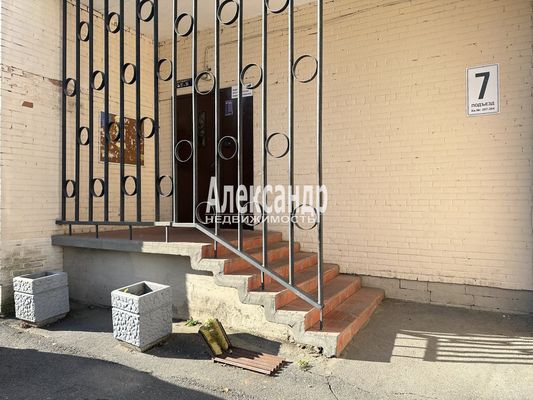 Продам однокомнатную (1-комн.) квартиру, Художников пр-кт, 15/1, Санкт-Петербург г