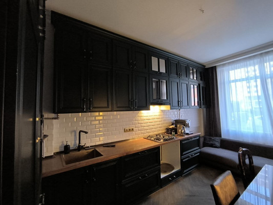 Продам трехкомнатную (3-комн.) квартиру, Севастопольская ул, 43кж, Симферополь г