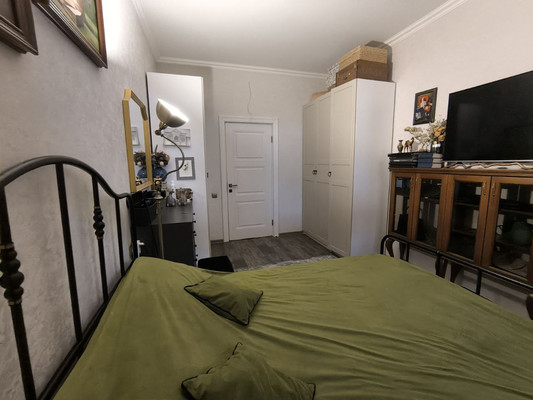 Продам трехкомнатную (3-комн.) квартиру, Севастопольская ул, 43кж, Симферополь г