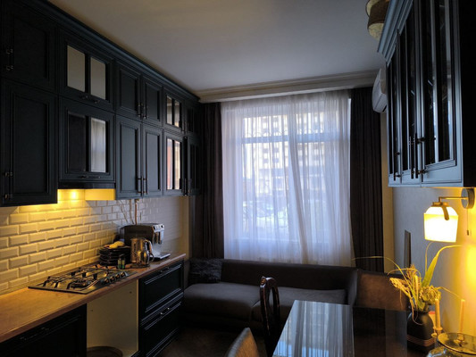 Продам трехкомнатную (3-комн.) квартиру, Севастопольская ул, 43кж, Симферополь г