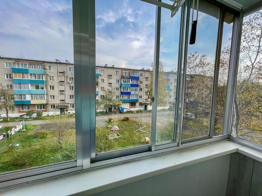 Продам двухкомнатную (2-комн.) квартиру, 2-й Микрорайон ул, 22, Эльбан рп