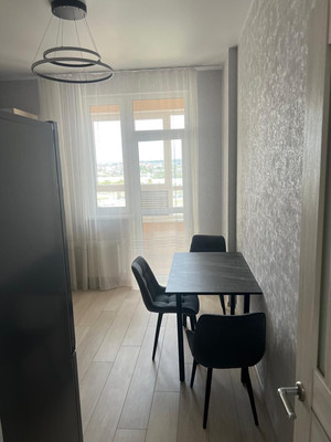 Продам однокомнатную (1-комн.) квартиру, Ковыльная ул, 96, Симферополь г