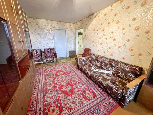 Продам двухкомнатную (2-комн.) квартиру, 1-й Микрорайон ул, 40кб, Эльбан рп