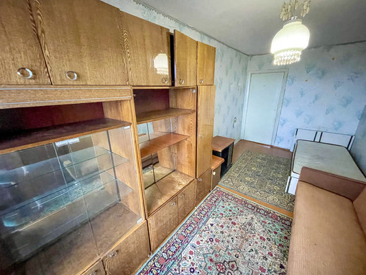 Продам двухкомнатную (2-комн.) квартиру, 1-й Микрорайон ул, 40кб, Эльбан рп