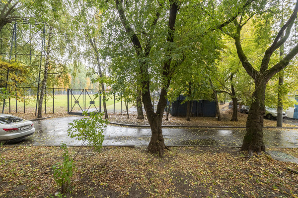 Продам трехкомнатную (3-комн.) квартиру, Подольская ул, 11, Москва г