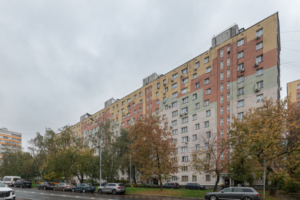 Продам трехкомнатную (3-комн.) квартиру, Подольская ул, 11, Москва г