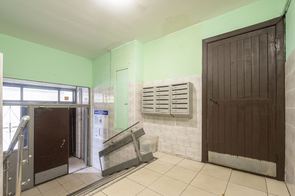 Продам трехкомнатную (3-комн.) квартиру, Подольская ул, 11, Москва г