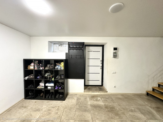 Продам гараж 94 м2, Мира ул, 117а, Ханты-Мансийск г