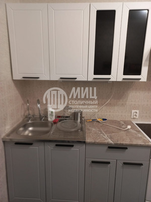 Продам двухкомнатную (2-комн.) квартиру, Плотников пер, 5, Москва г