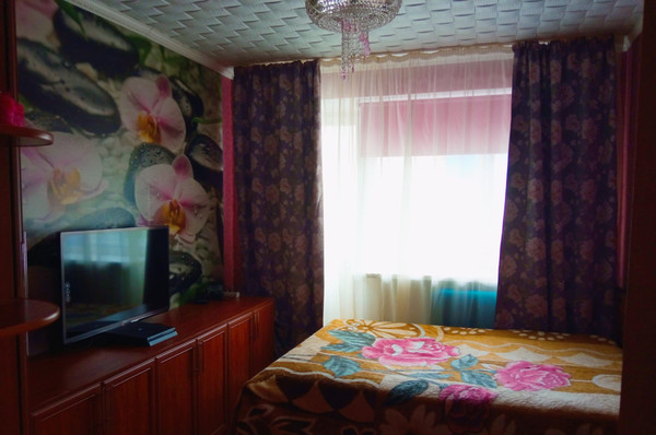 Продам многокомнатную квартиру, 50 лет Октября ул, 12, Алексин г