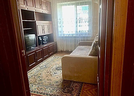 Продам трехкомнатную (3-комн.) квартиру, 5-я Линия ул, 21, Армавир г