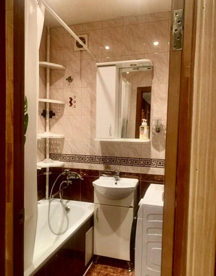 Продам трехкомнатную (3-комн.) квартиру, 5-я Линия ул, 21, Армавир г