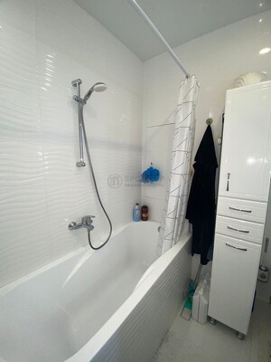 Продам двухкомнатную (2-комн.) квартиру, Академика Ландау б-р, 5к1, Москва г