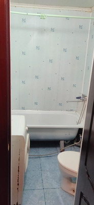 Продам двухкомнатную (2-комн.) квартиру, Северная ул, 3, Алексин г