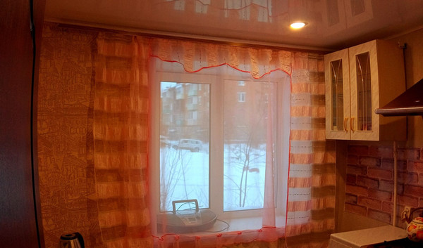 Продам двухкомнатную (2-комн.) квартиру, Северная ул, 3, Алексин г