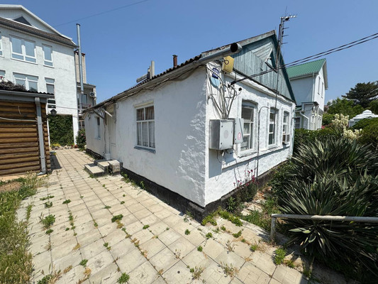 Продам дом, Кати Соловьяновой ул, 119, Анапа г, 0 км от города