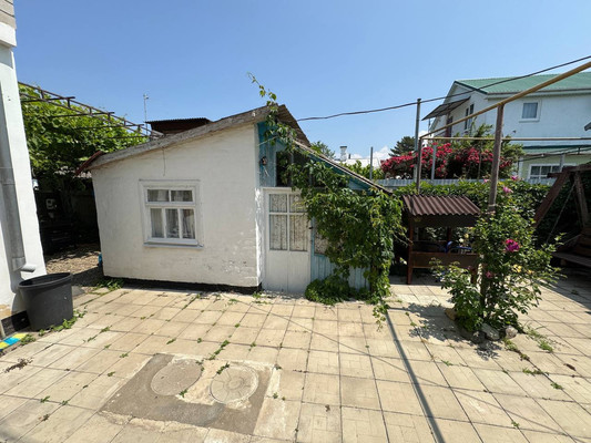 Продам дом, Кати Соловьяновой ул, 119, Анапа г, 0 км от города