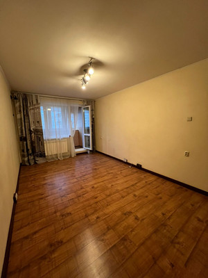 Продам трехкомнатную (3-комн.) квартиру, Руднёвка ул, 12, Москва г