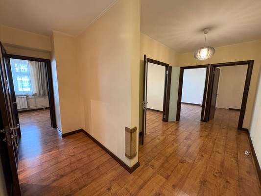 Продам трехкомнатную (3-комн.) квартиру, Руднёвка ул, 12, Москва г