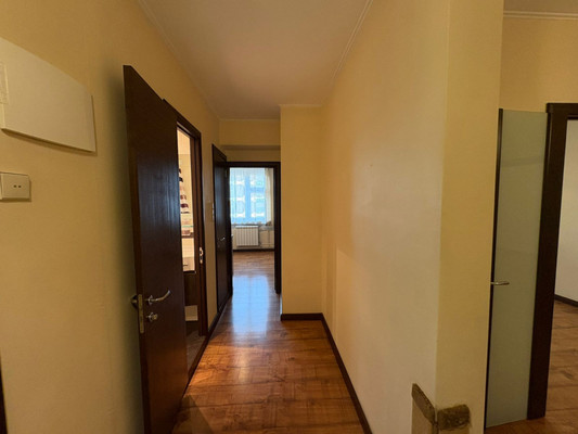Продам трехкомнатную (3-комн.) квартиру, Руднёвка ул, 12, Москва г