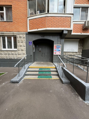 Продам трехкомнатную (3-комн.) квартиру, Руднёвка ул, 12, Москва г