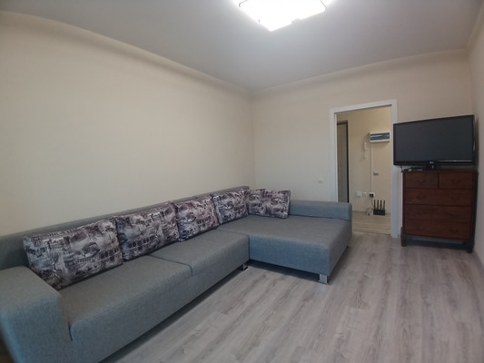 Продам однокомнатную (1-комн.) квартиру, Портовиков ул, 393, Туапсе г