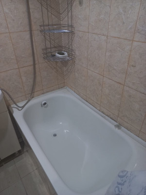Продам однокомнатную (1-комн.) квартиру, Трудящихся ул, 142, Ростов-на-Дону г