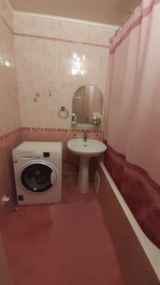 Продам двухкомнатную (2-комн.) квартиру, Таганрогская ул, 126, Ростов-на-Дону г