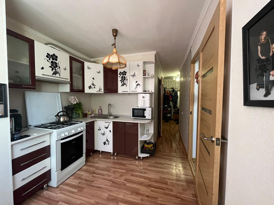 Продам однокомнатную (1-комн.) квартиру, Лазурная ул, 3, Белореченск г