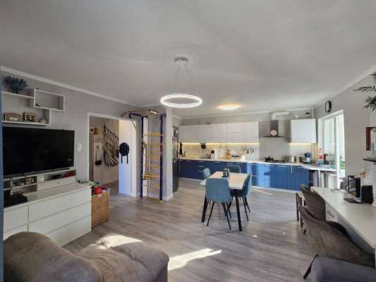 Продам трехкомнатную (3-комн.) квартиру, Крупской ул, 52, Ялта г