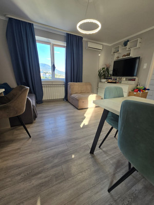 Продам трехкомнатную (3-комн.) квартиру, Крупской ул, 52, Ялта г