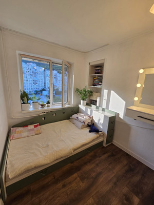 Продам трехкомнатную (3-комн.) квартиру, Крупской ул, 52, Ялта г