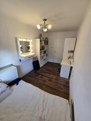 Продам трехкомнатную (3-комн.) квартиру, Крупской ул, 52, Ялта г