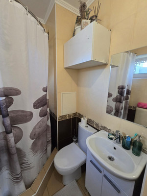 Продам трехкомнатную (3-комн.) квартиру, Крупской ул, 52, Ялта г