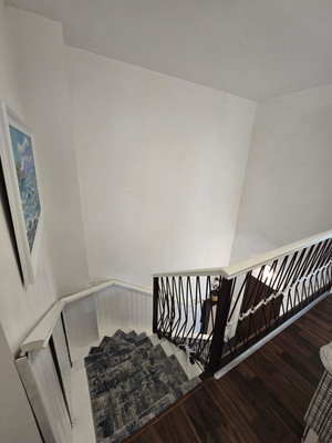 Продам трехкомнатную (3-комн.) квартиру, Крупской ул, 52, Ялта г