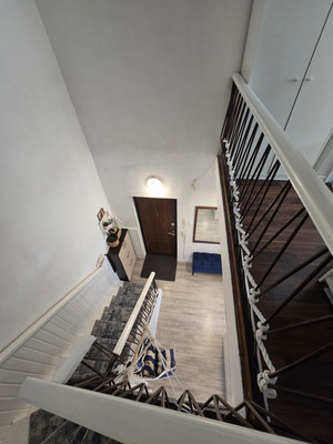 Продам трехкомнатную (3-комн.) квартиру, Крупской ул, 52, Ялта г