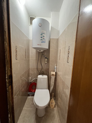 Продам трехкомнатную (3-комн.) квартиру, Балаклавская ул, 109, Симферополь г