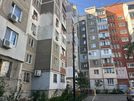Продам трехкомнатную (3-комн.) квартиру, Балаклавская ул, 109, Симферополь г