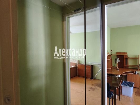 Продам двухкомнатную (2-комн.) квартиру, Ветеранов пр-кт, 156, Санкт-Петербург г