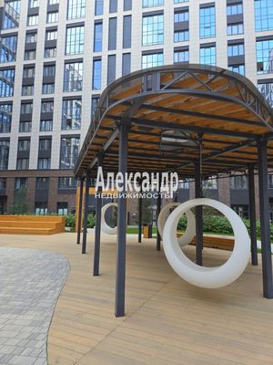 Продам трехкомнатную (3-комн.) квартиру, Уральская ул, 25, Санкт-Петербург г