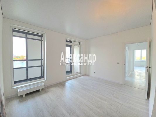 Продам трехкомнатную (3-комн.) квартиру, Уральская ул, 25, Санкт-Петербург г