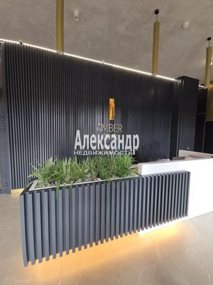 Продам трехкомнатную (3-комн.) квартиру, Уральская ул, 25, Санкт-Петербург г