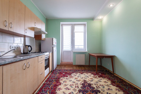 Продам двухкомнатную (2-комн.) квартиру, А.Суворова ул, 40, Калининград г