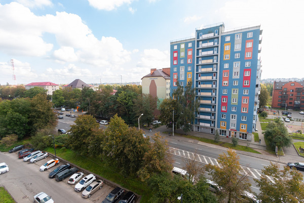 Продам двухкомнатную (2-комн.) квартиру, А.Суворова ул, 40, Калининград г