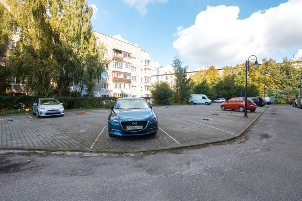 Продам двухкомнатную (2-комн.) квартиру, А.Суворова ул, 40, Калининград г