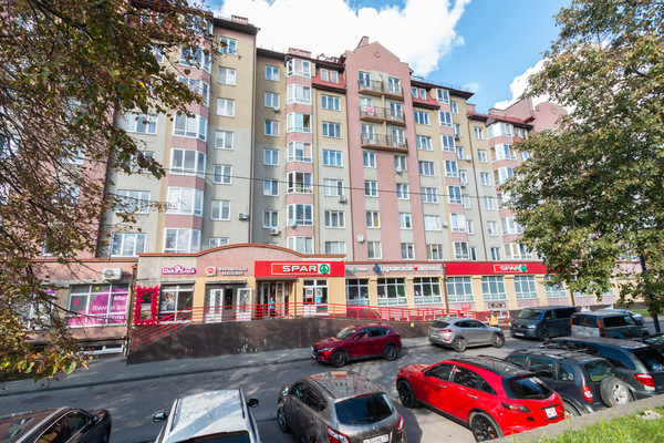 Продам двухкомнатную (2-комн.) квартиру, А.Суворова ул, 40, Калининград г