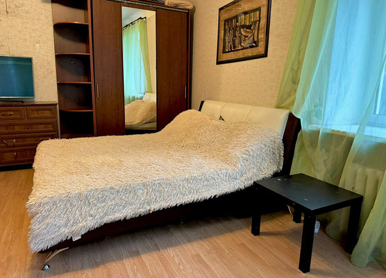 Продам трехкомнатную (3-комн.) квартиру, Колодезная ул, 7к2, Москва г