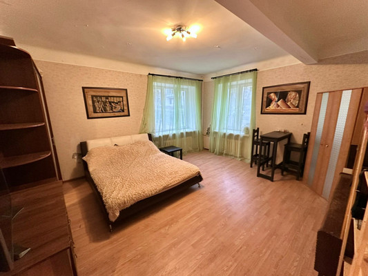 Продам трехкомнатную (3-комн.) квартиру, Колодезная ул, 7к2, Москва г