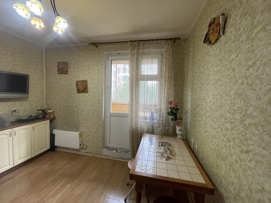 Продам однокомнатную (1-комн.) квартиру, Малышева ул, 13к3, Москва г